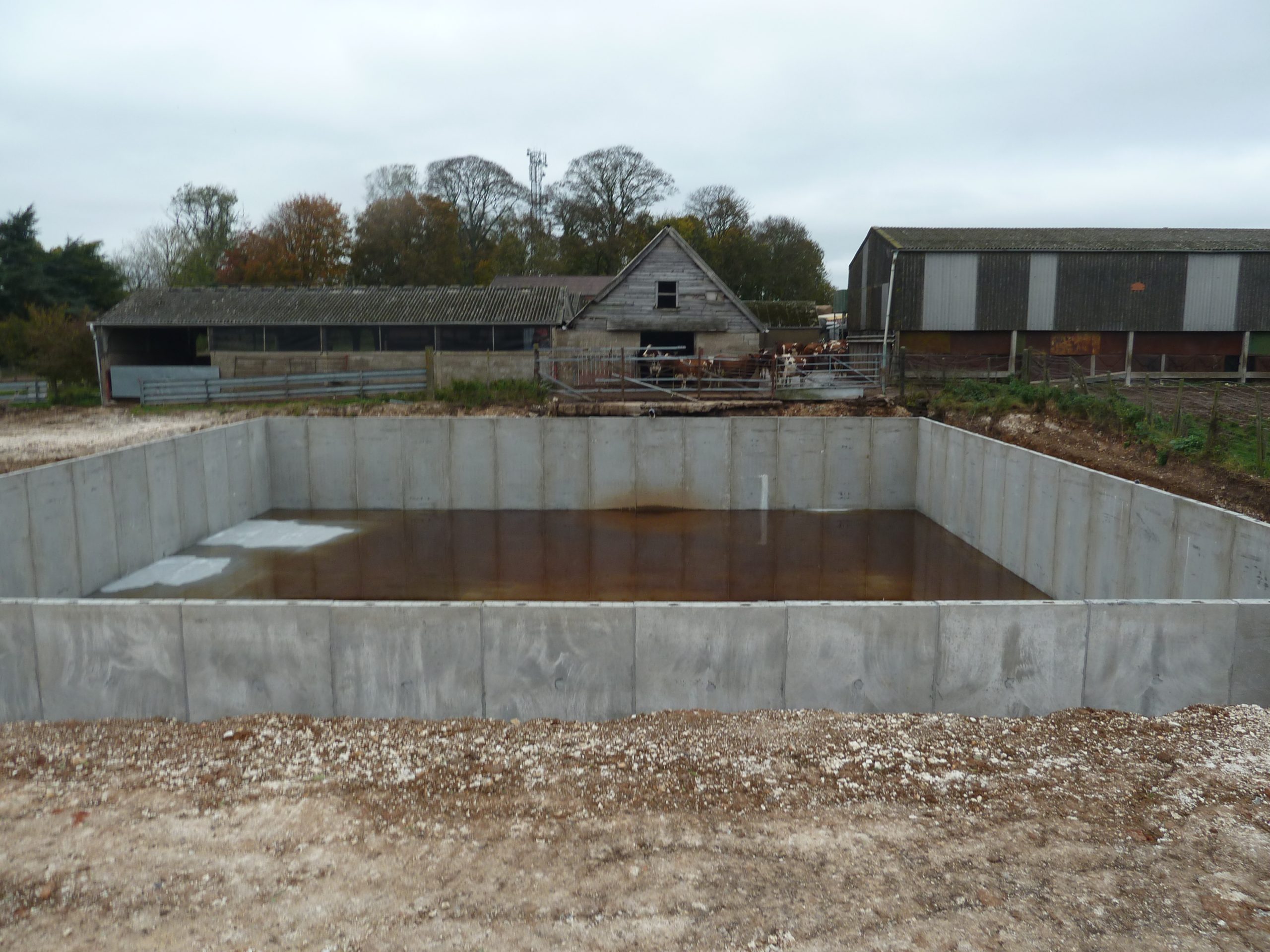Vertical Cantilever Slurry Tank (2)